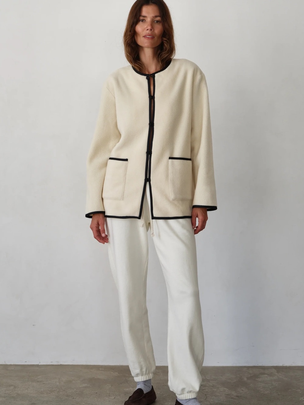 NWOT DONNI Cream Polar Fleece Jacket with Silk Black Trim - Picture 2 of 8